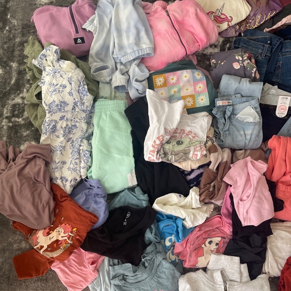 Girls clothes - Picture 4 of 5